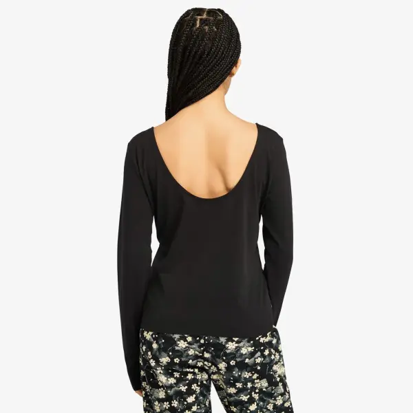 LONG-SLEEVE SLIM FIT TEE